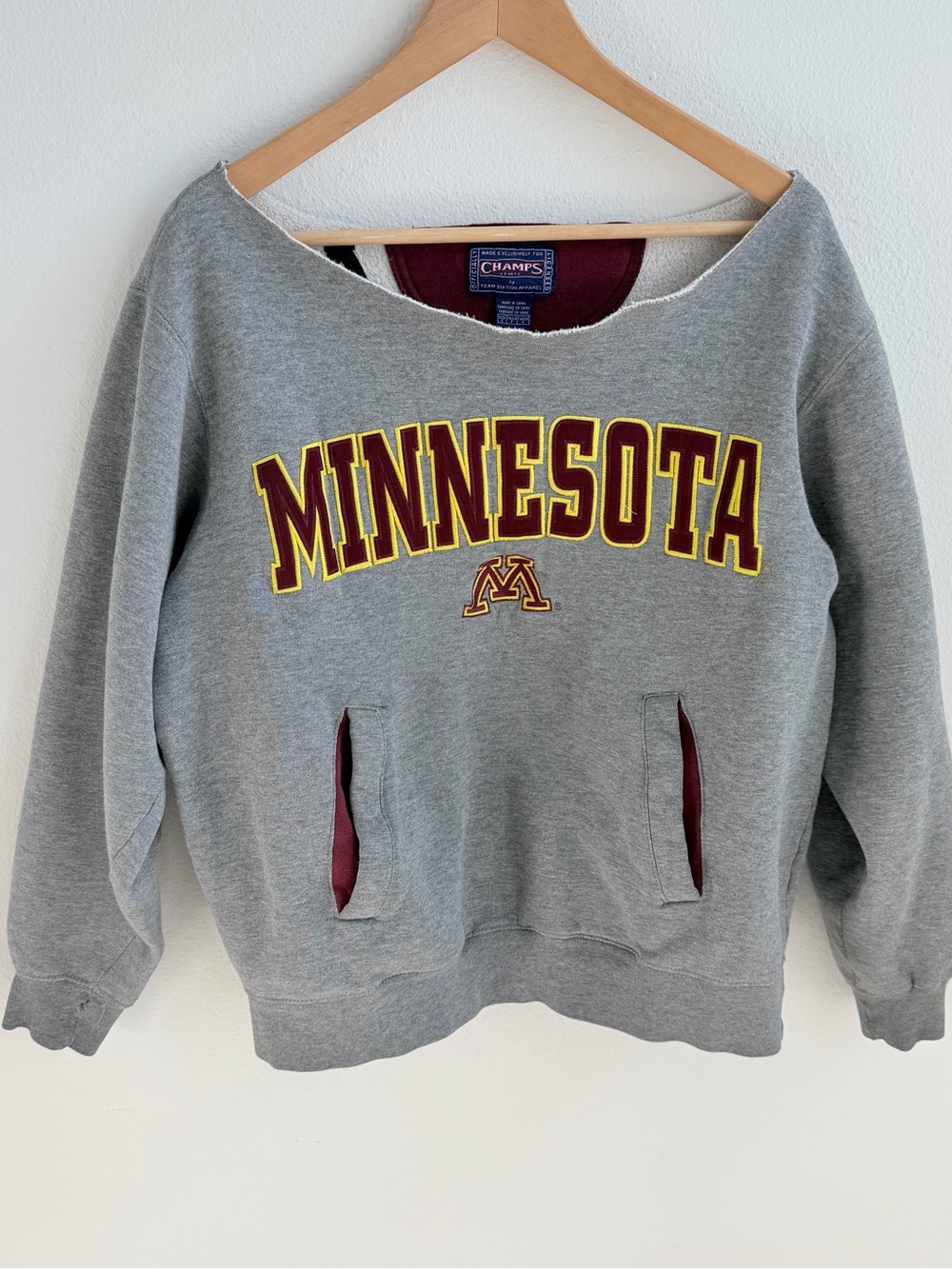 Minnesota Gophers Off-The-Shoulder Sweatshirt Gray